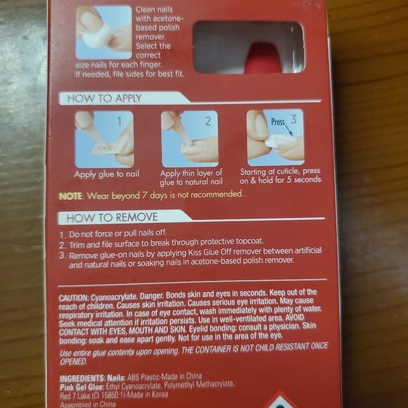 Gel Glam Red Press On Nails with Glue - Picture 3 of 3